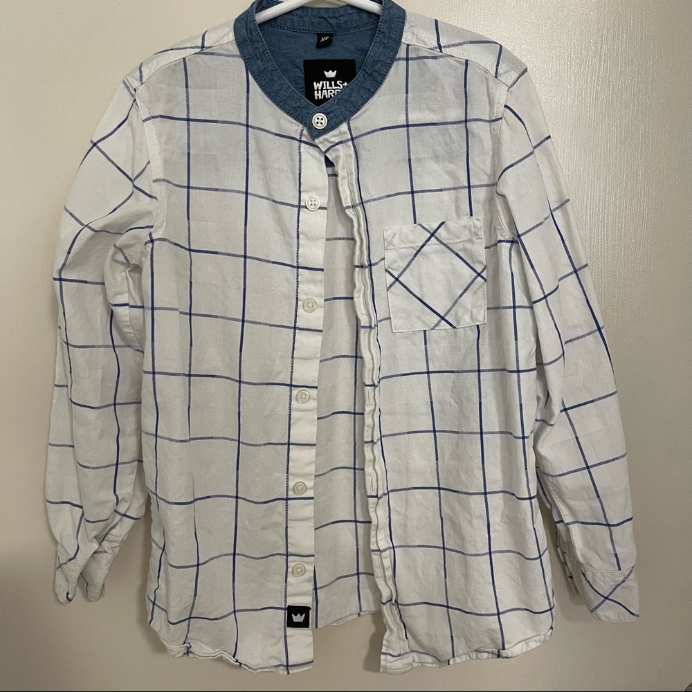White button up short